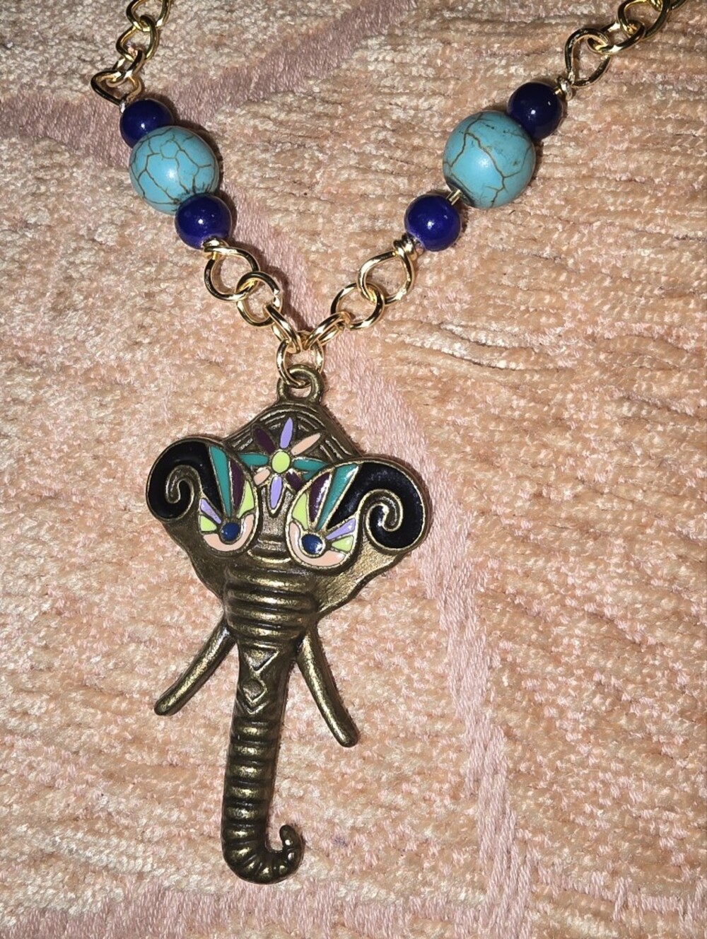 Handmade & Handpicked By Mom And I ✨ Unique Jewelry - Picture 2 of 3